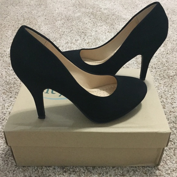 Cityclassified Shoes - NWT CityClassified Comfort Black 👠 Heels
